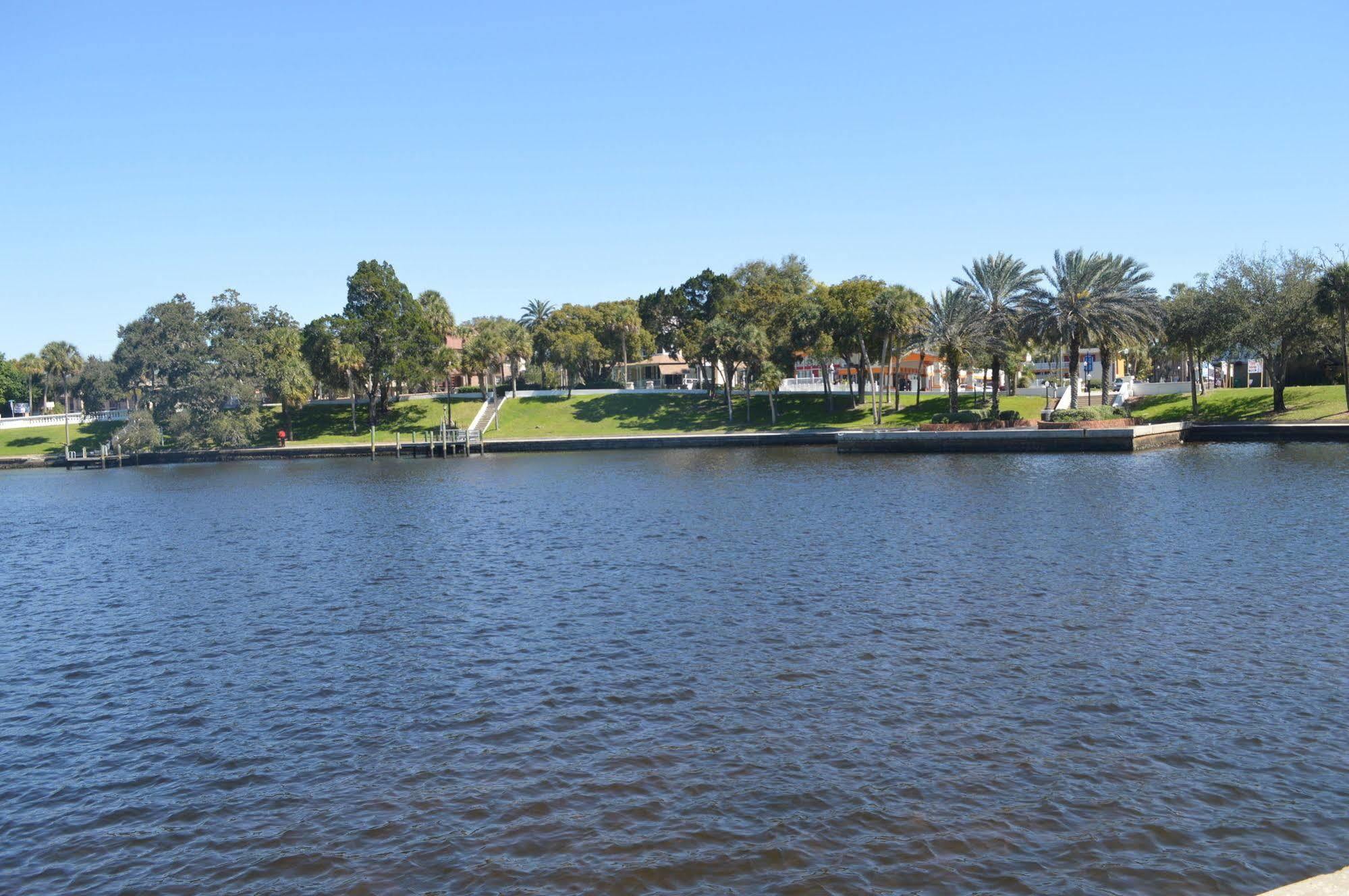 Tarpon Inn Tarpon Springs Kültér fotó