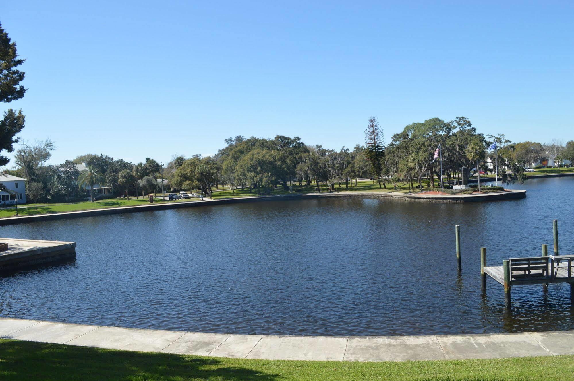 Tarpon Inn Tarpon Springs Kültér fotó